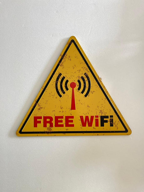 PLAQUE TRIANGLE MÉTAL WIFI 30x35 CM - PLAQUE DECORATIVE